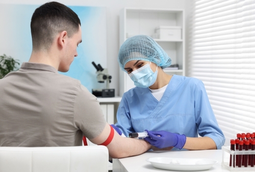 Educar para Salvar capacita profissionais do SUS para atender pessoas com diabetes em Indaiatuba e Nova Iguaçu